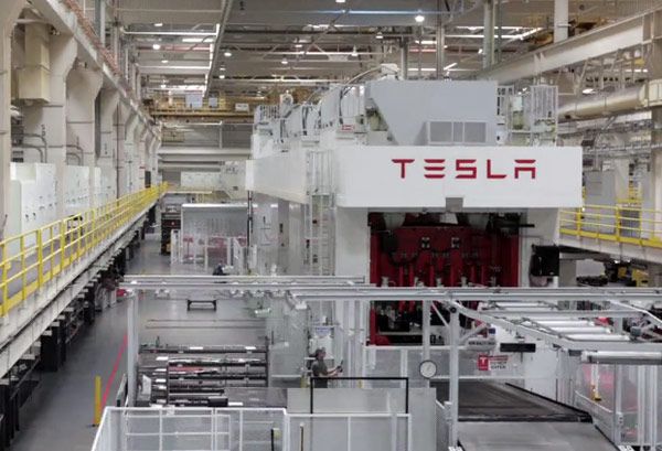 Un vistazo a la fábrica de Tesla