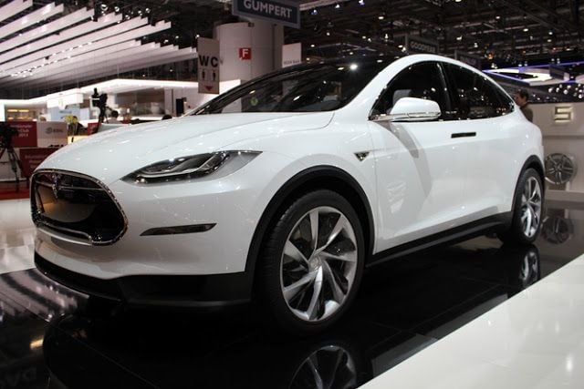 El Tesla Model X ya tiene fecha de llegada