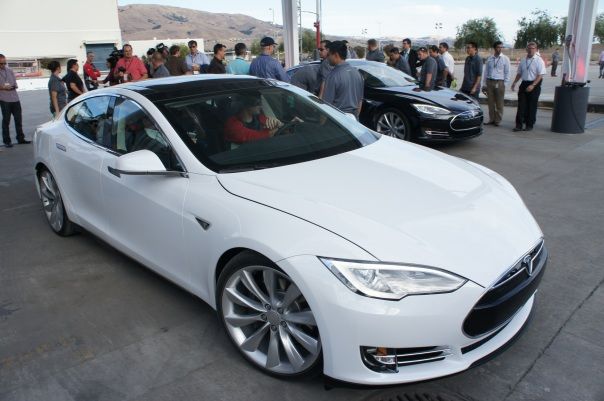 ¿Por qué todos aman al Tesla Model S?