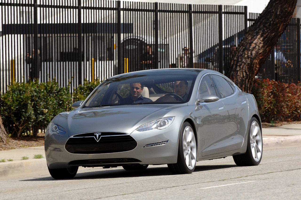 Tesla S, 1000 reservas en una semana.