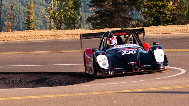 Vídeo de la subida a Pikes Peak del Toyota TMG EV P002