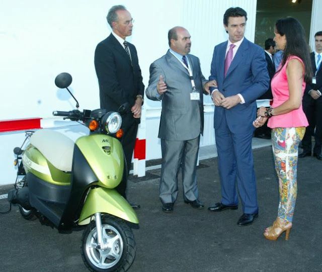 Canarias se lanza a la fabricación de motos eléctricas