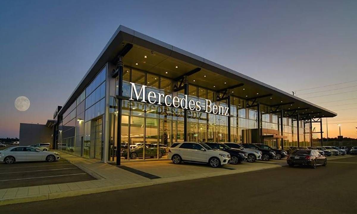 El inesperado movimiento de Mercedes-Benz que busca su sitio en la nueva era eléctrica pero preocupa a sus empleados