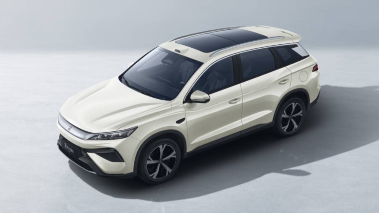 El BYD Song Pro marca el camino de los próximos PHEV de la marca: 310 km de autonomía eléctrica y 13.000 euros