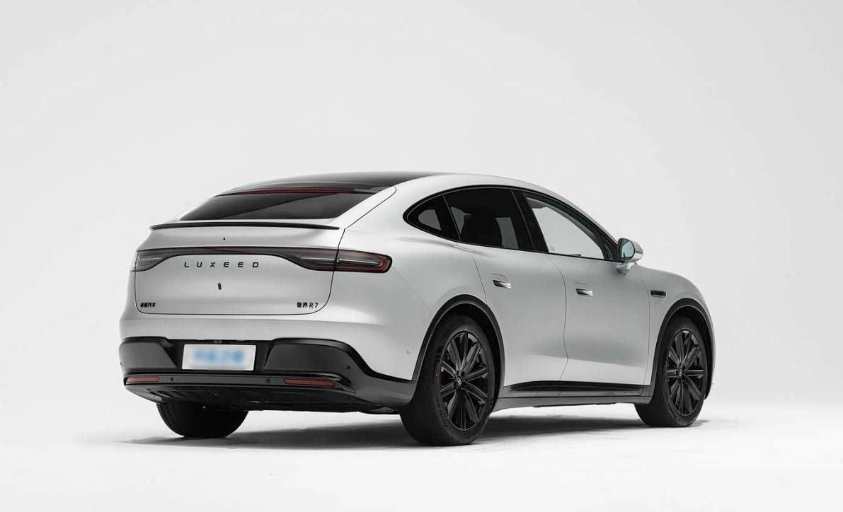 852 km de autonomía, carga en 15 minutos y cuatro LiDAR desde 34.000 euros: así es el nuevo SUV de Huawei y Chery t