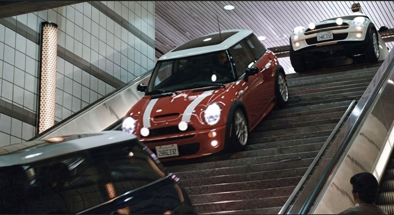 Los tres MINI eléctricos de The Italian Job que se adelantaron casi 20 años a MINI