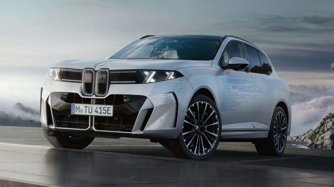 El BMW iX5 Hydrogen con pila de combustible de hidrógeno tendrá menos autonomía que el iX5 eléctrico a batería