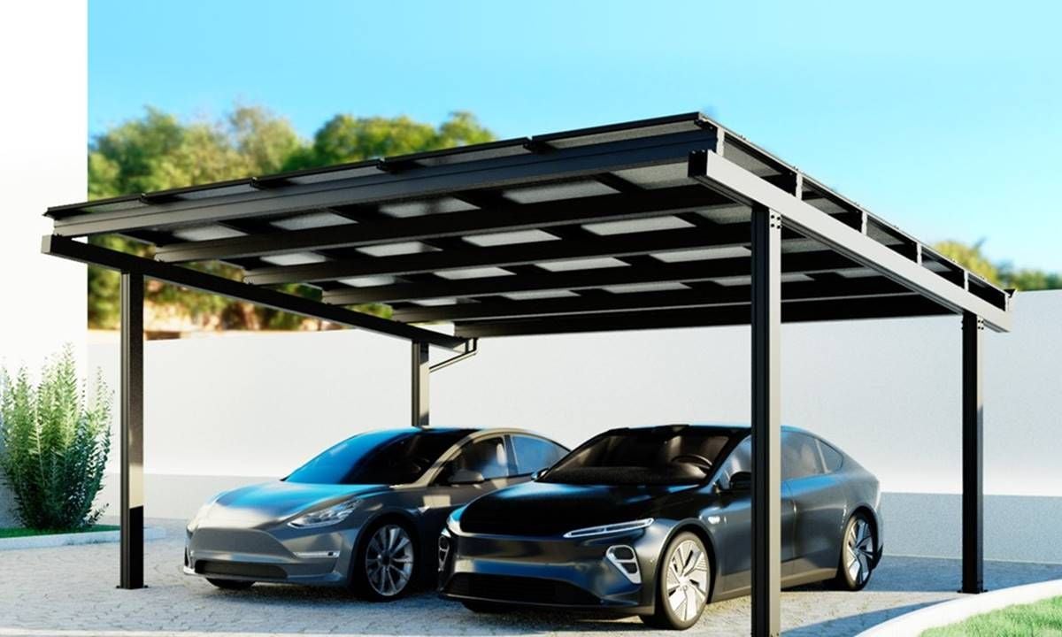 Esta pérgola solar recarga tu coche eléctrico y se instala en horas