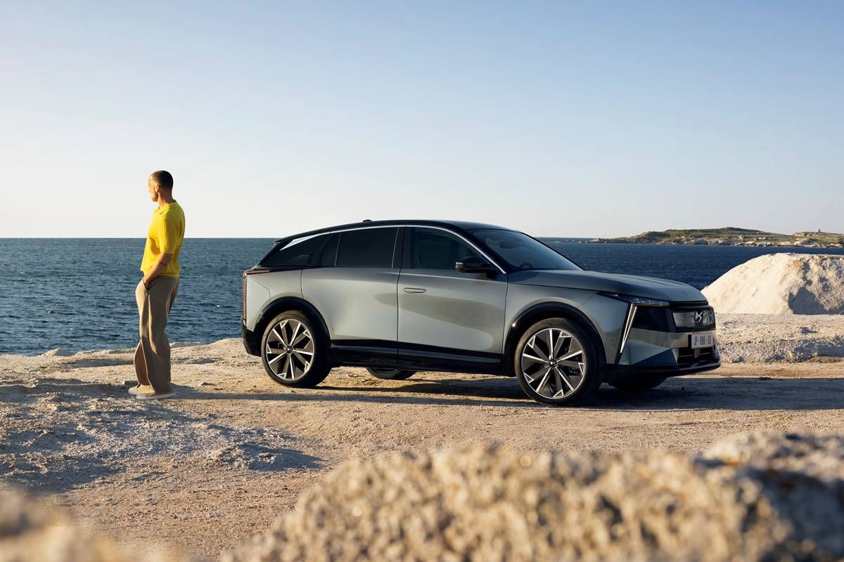 El DS Nº 7 llega para sustituir al DS 7: hasta 740 km de autonomía y un interior más tecnológico