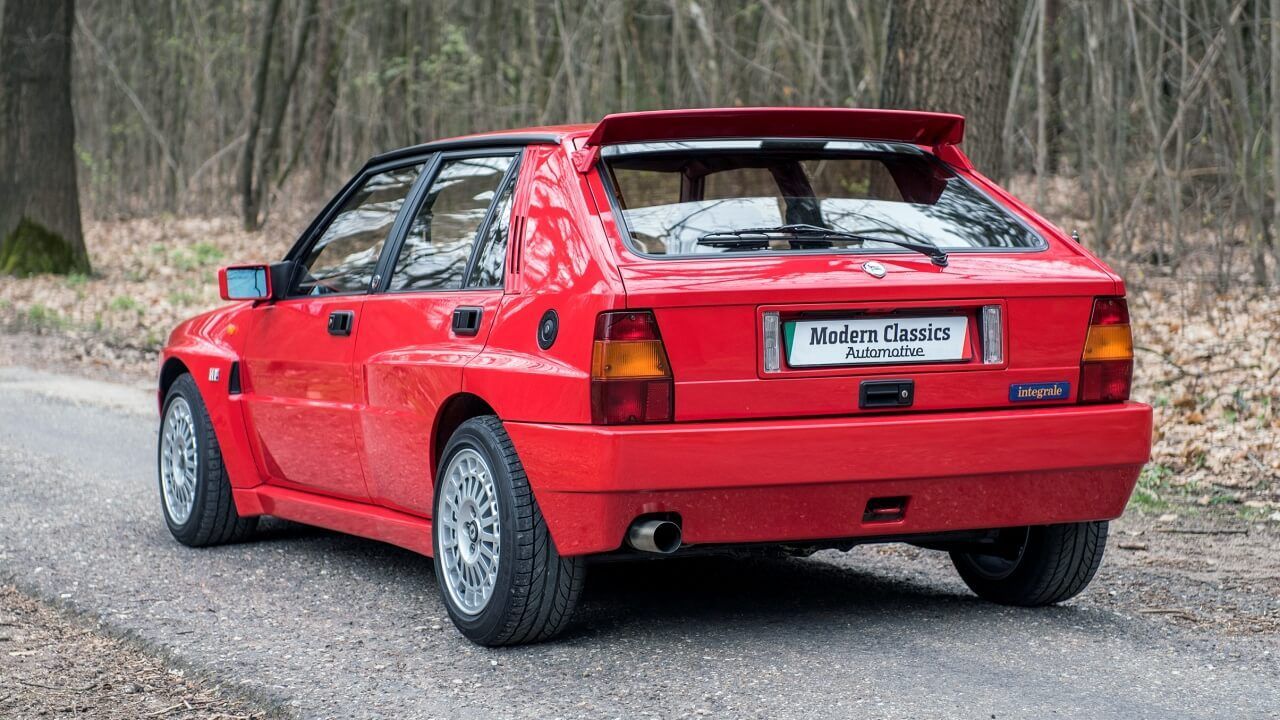 Ya es oficial: vuelve el mítico Lancia Delta HF Integrale, y será 100% eléctrico