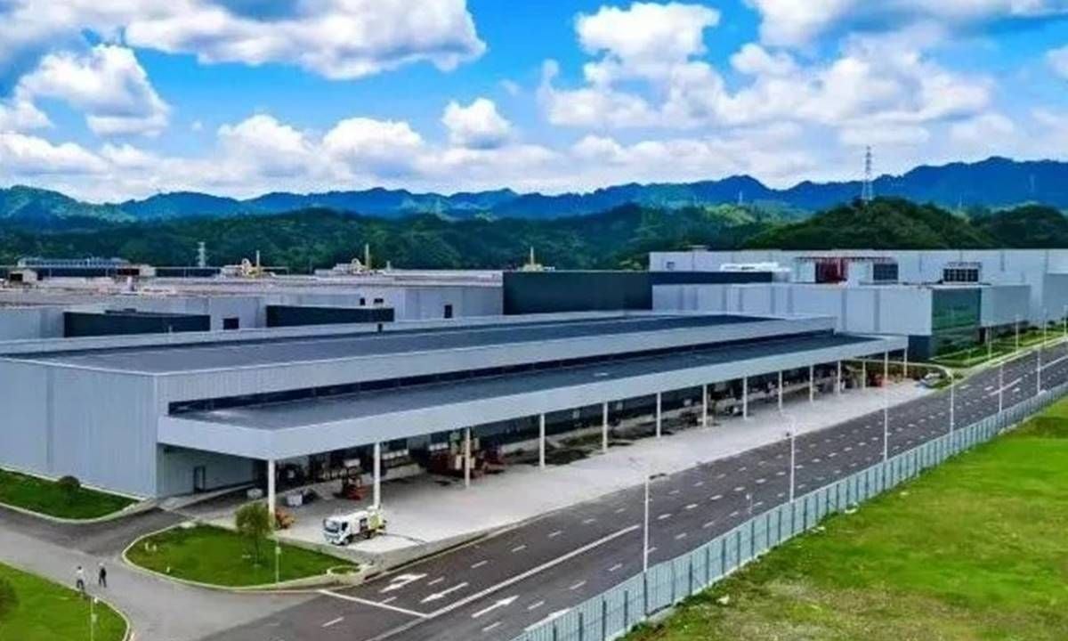 España acelera en el coche eléctrico: Hunan Yuneng invertirá 800 millones en Mérida para fabricar cátodos