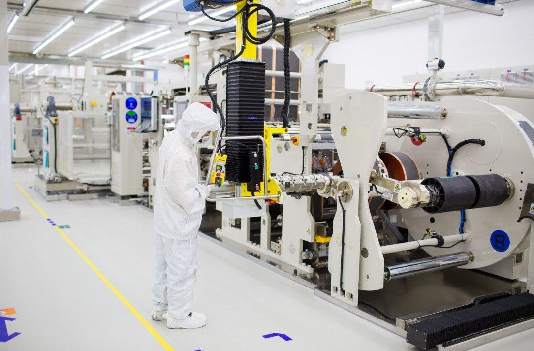 CATL rompe el mercado: elimina intermediarios y pone sus baterías LFP 63 dólares el kWh