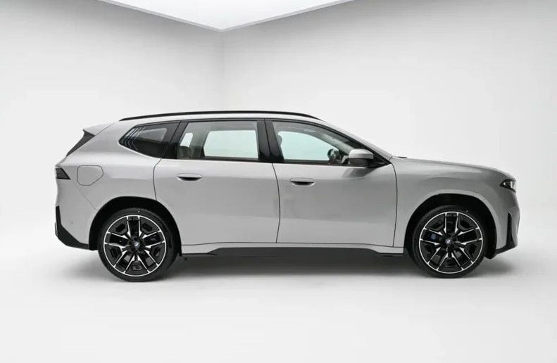 BMW presenta el nuevo iX3 de batalla larga: hasta 919 km de autonomía, más espacio interior y carga en 10 minutos