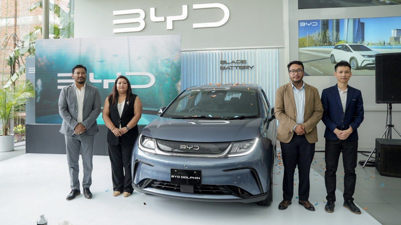 Nepal, el país donde cargar un coche eléctrico cuesta 15 veces menos que repostar uno de gasolina