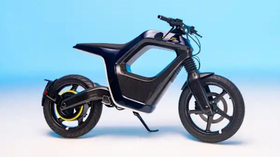 Fibra de carbono, 135 km de autonomía y un diseño diferente para esta moto eléctrica radical