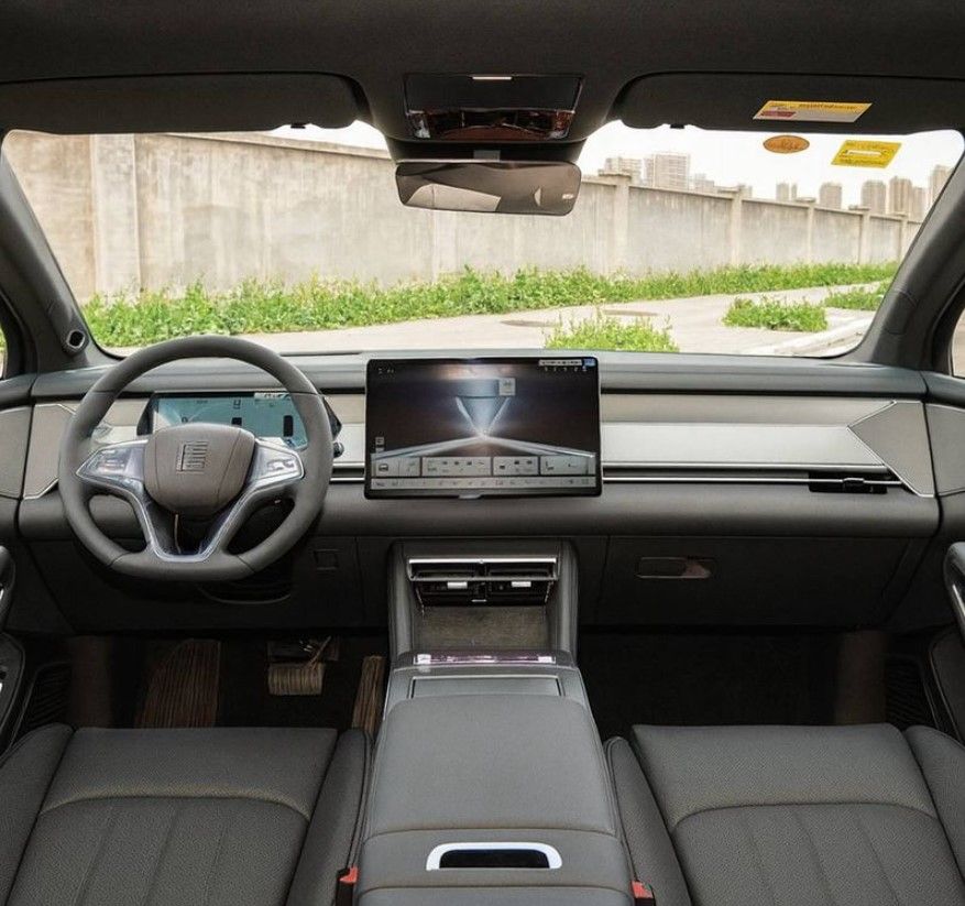 BYD Atto 8
