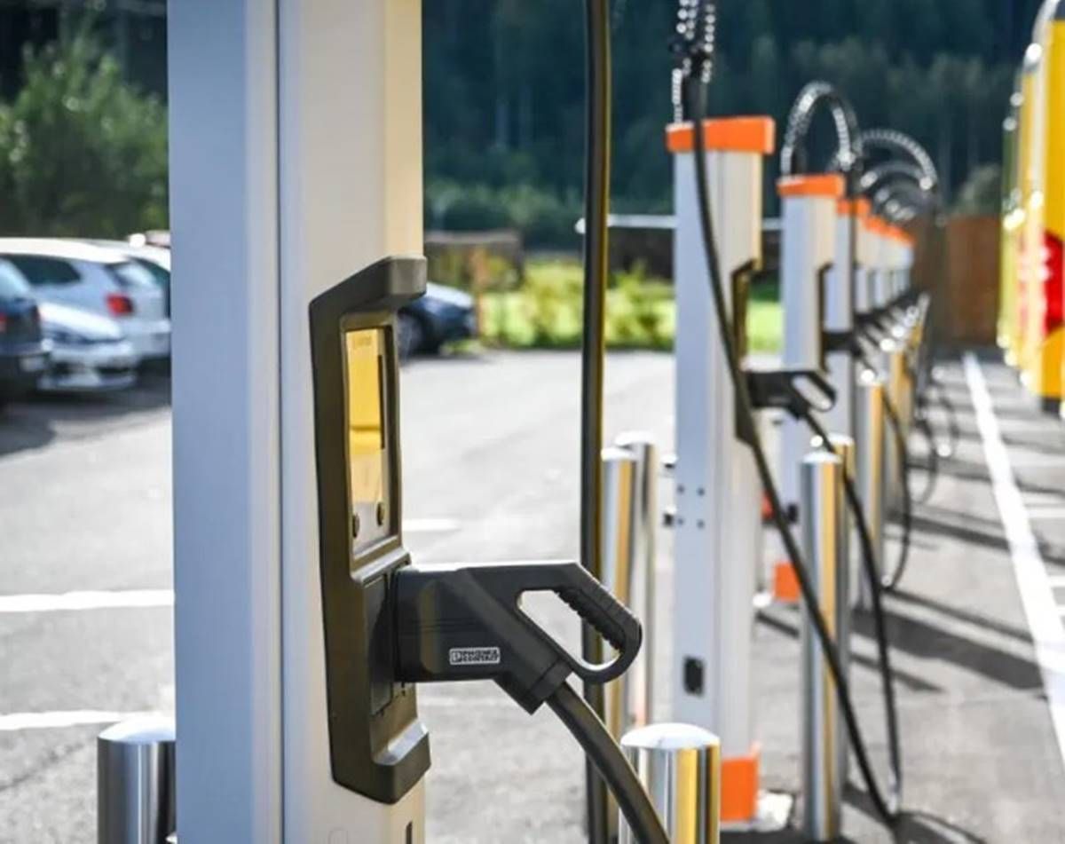 Un salto brutal en carga rápida: hasta 1,2 MW para varios vehículos a la vez y con fabricación europea