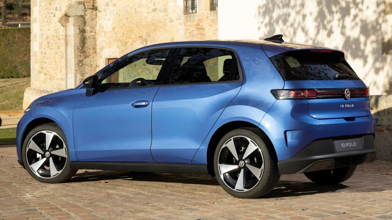 Se presenta el Volkswagen ID. Polo: fabricado en España, hasta 455 km de autonomía y desde 25.000 euros para superar al Renault 5