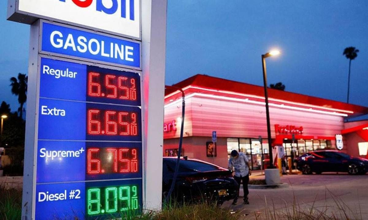 El diésel se dispara hasta los 1,9 euros por litro en Estados Unidos que se plantea cortar las exportaciones a Europa
