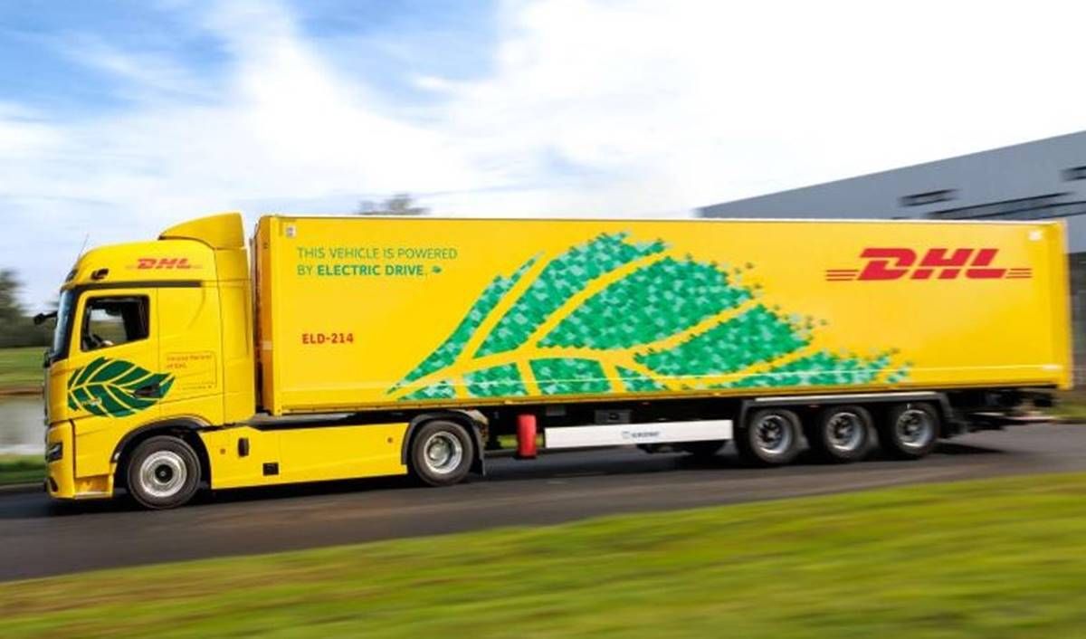 DHL pone a trabajar este camión eléctrico de 621 kWh y 500 km de autonomía real en sus rutas europeas