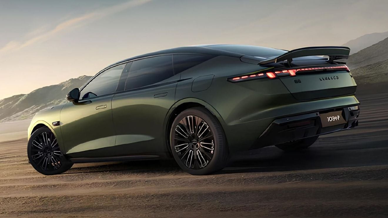 Lynk & Co 10 EM‑P: una berlina híbrida enchufable con 190 km de autonomía eléctrica