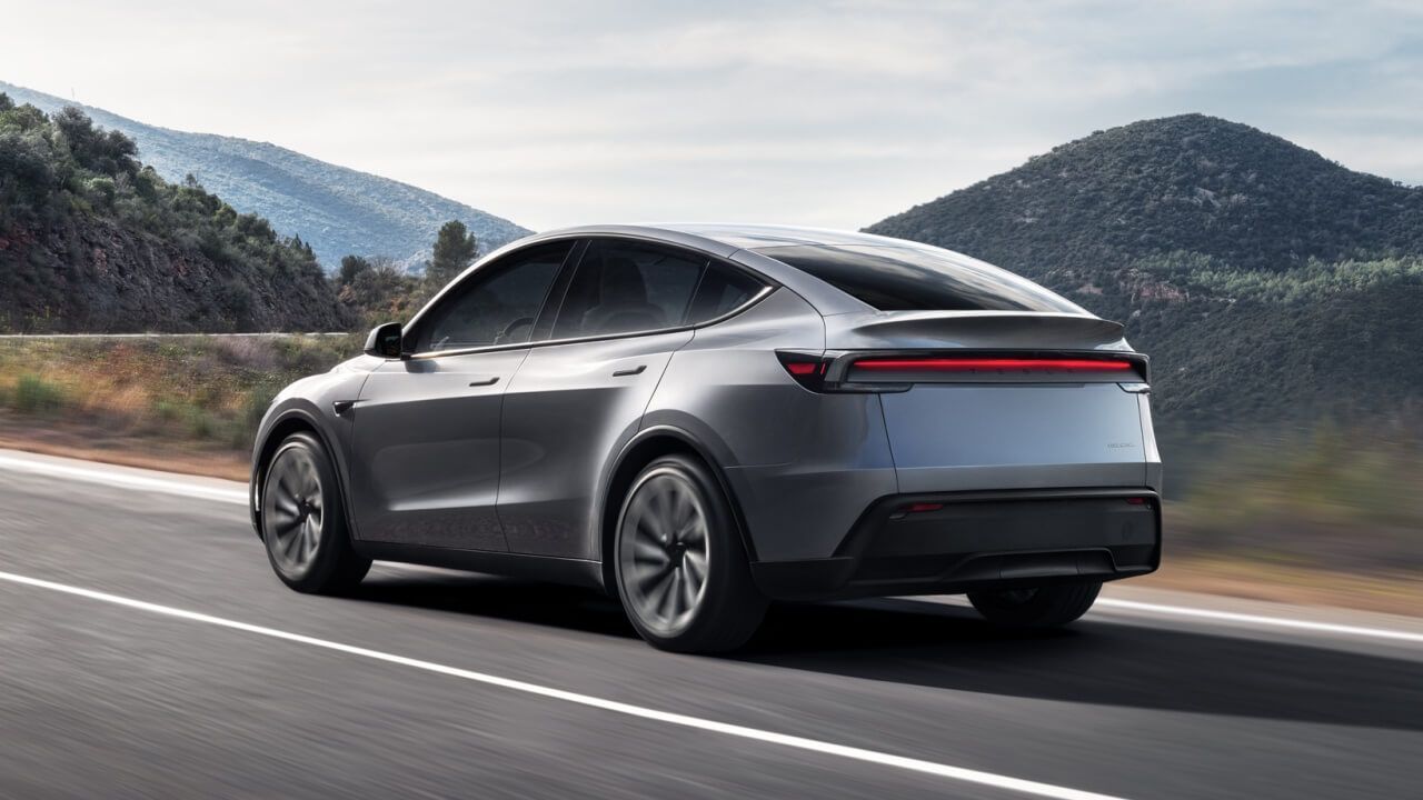 Elon Musk confirma que el esperadísimo eléctrico económico de Tesla "sólo es un Model Y"