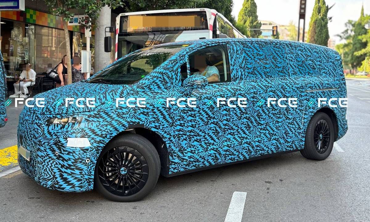 El sustituto del Mercedes EQV llegará en 2026 con hasta ocho plazas y 320 kW de carga