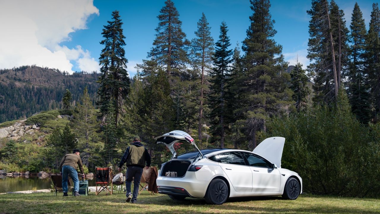 Tesla promete una solución para los clientes con HW3 que compraron FSD, pero no convence