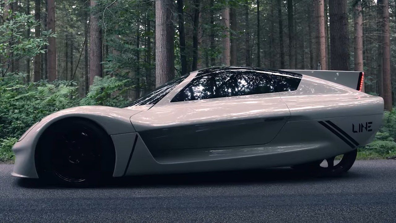 Este peculiar eléctrico consume apenas 4 kWh/100 km, alcanza los 500 km y cuesta como un Taycan Turbo