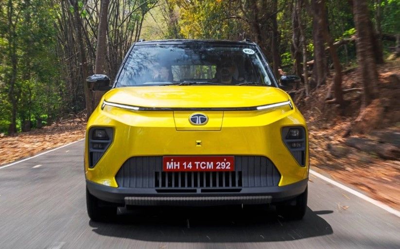300 km de autonomía reales con solo 40 kWk: el pequeño coche eléctrico de Tata sorprende por su eficiencia