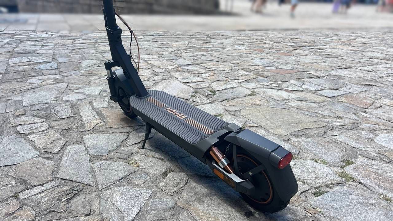 Prueba Navee GT3 Pro: un patinete eléctrico con suspensión y elevada potencia