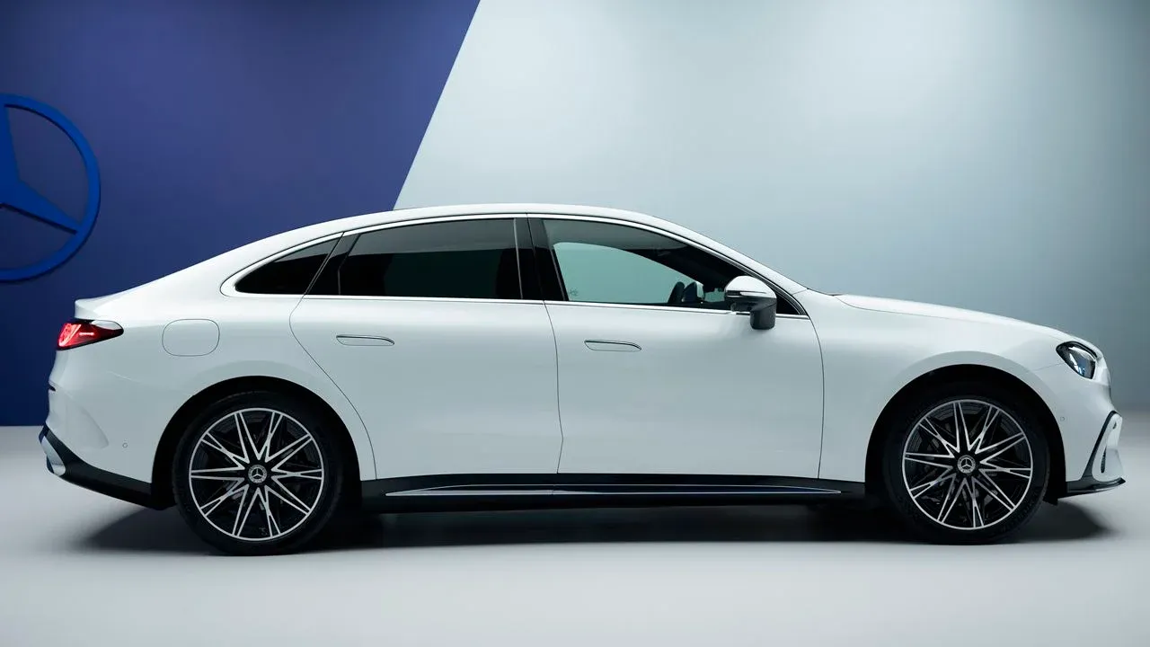 El Mercedes-Benz Clase C pronto tendrá nuevas versiones más baratas y con 800 km de autonomía