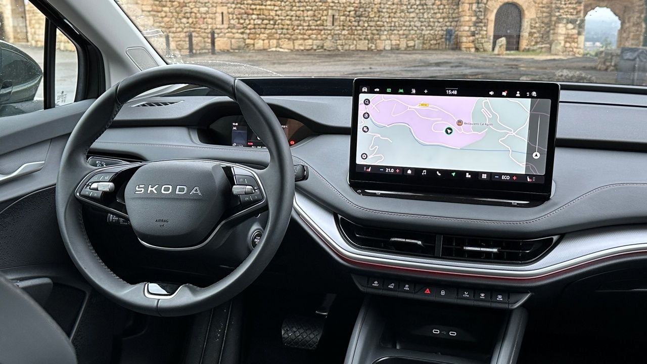 Probamos el Skoda Enyaq, la alternativa europea al Tesla Model Y