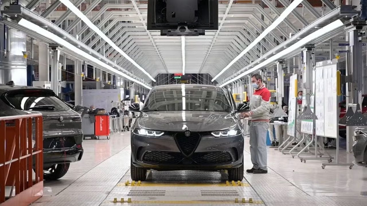 BYD confirma que está negociando con Stellantis la compra de una de sus fábricas europeas