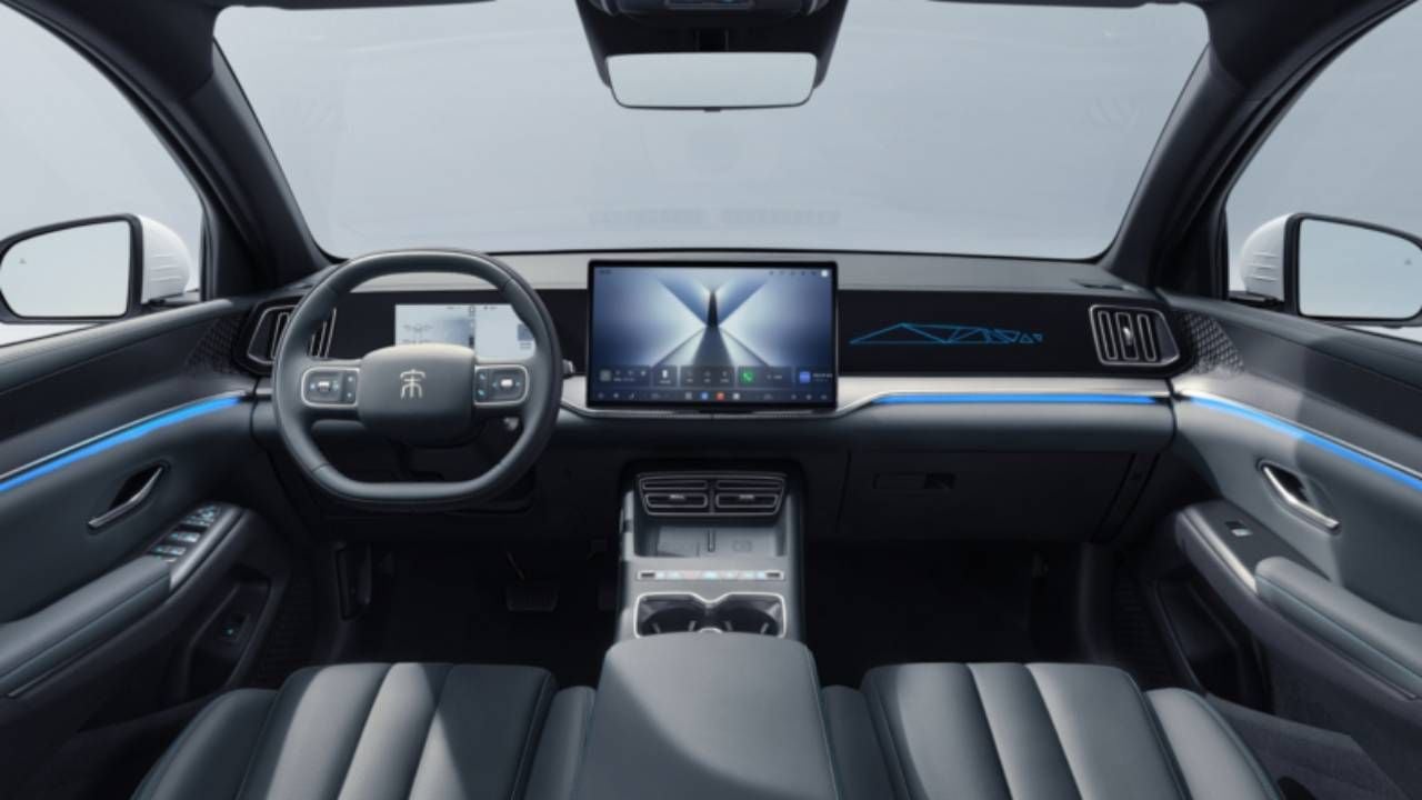 El BYD Song Pro marca el camino de los próximos PHEV de la marca: 310 km de autonomía eléctrica y 13.000 euros