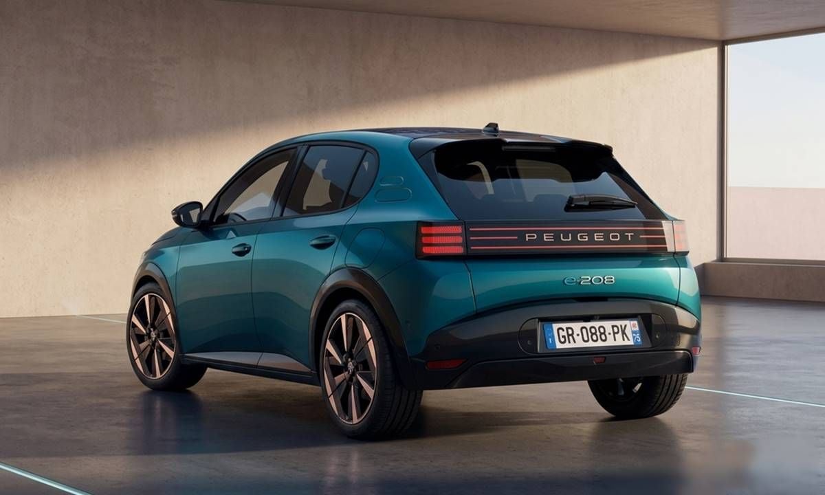 El nuevo Peugeot e-208 ya asoma: así será el compacto eléctrico francés