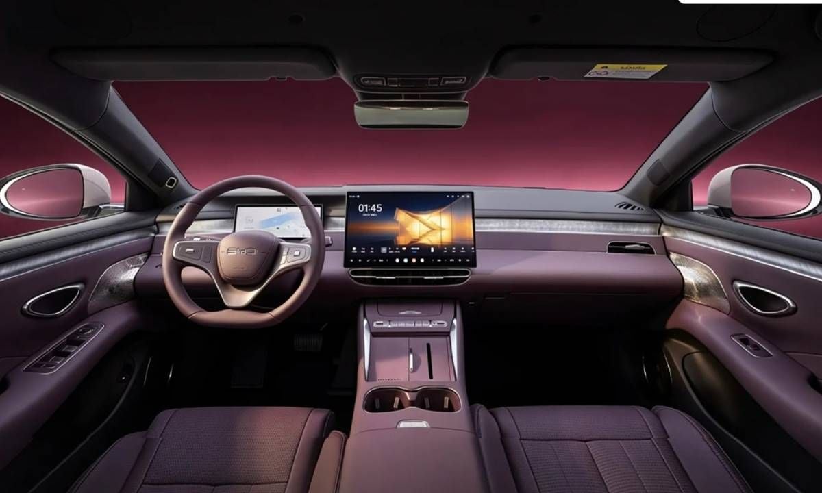 Hasta 875 km CLTC y un interior más lujoso: BYD prepara el relevo del Seal 07