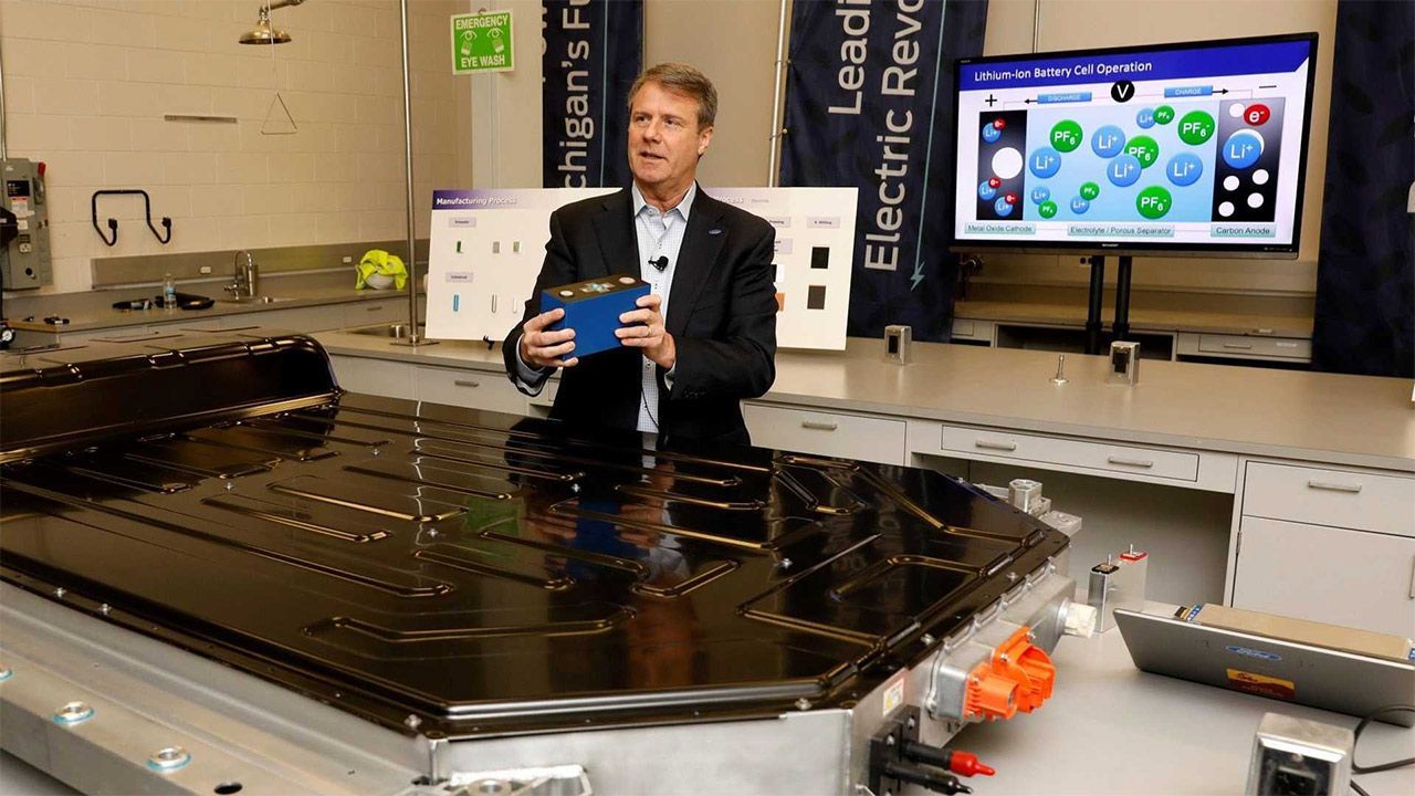 La doble apuesta de Ford para hacer realidad los coches eléctricos baratos, si Donald Trump lo permite
