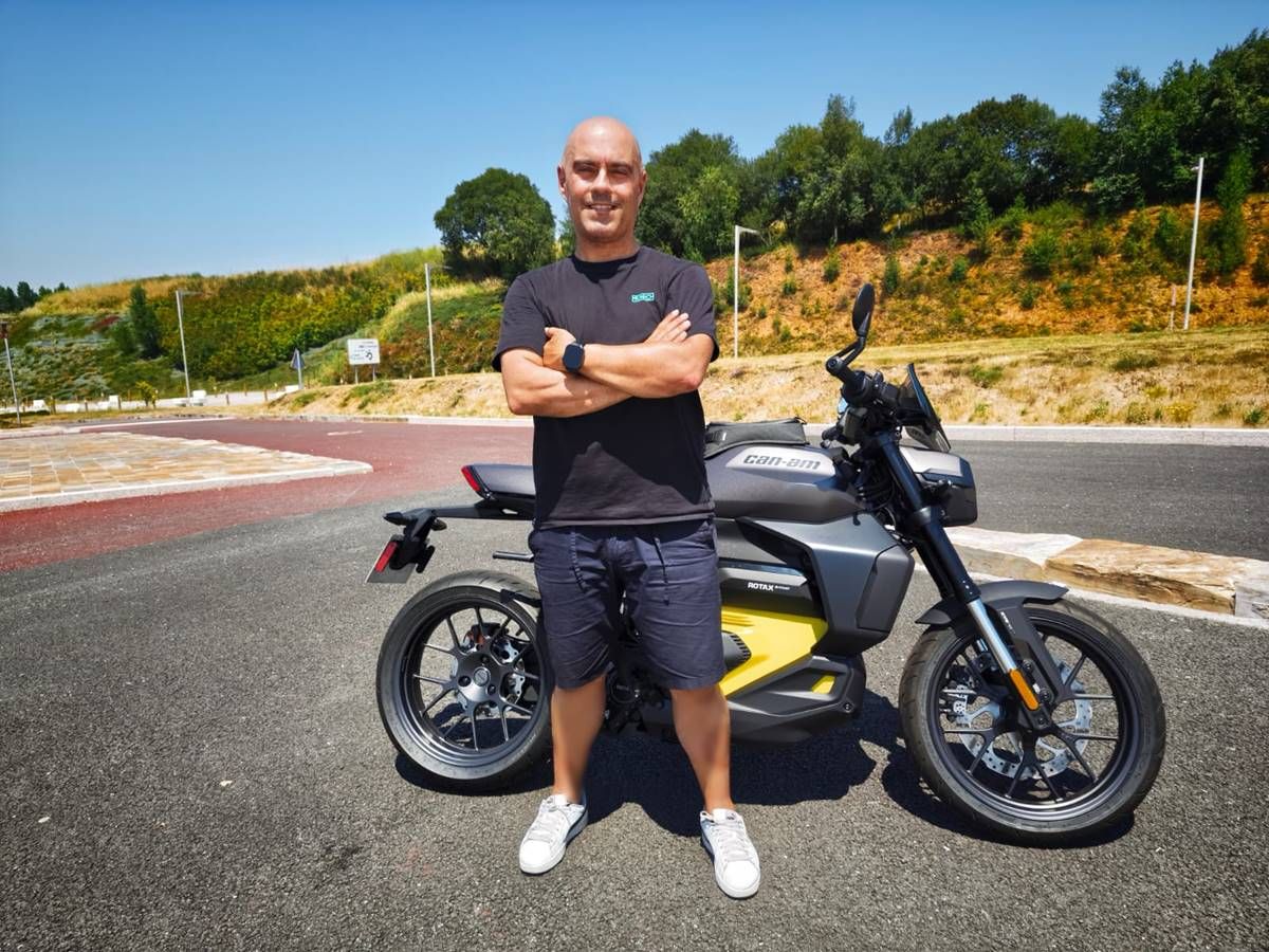 Honda lanza su primera motocicleta eléctrica con hasta 156 kilómetros de autonomía y un precio sorprendente