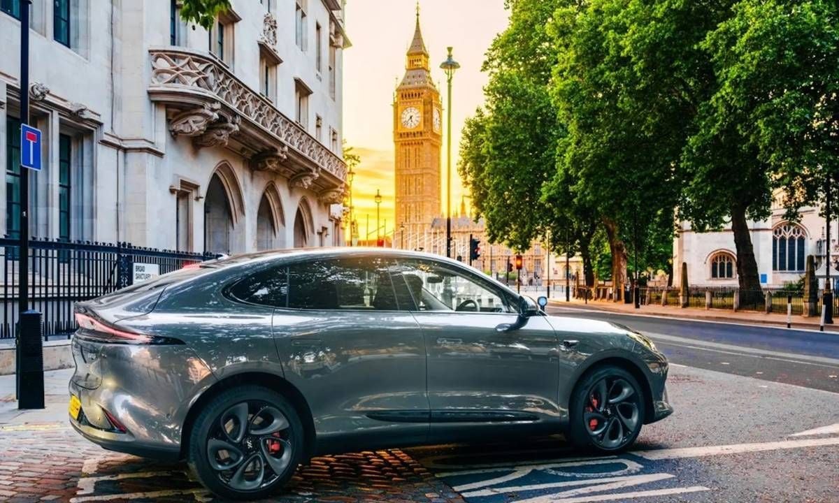 Las primeras pruebas en Europa del MG IM6 avisan de su potencial: 710 km de autonomía y carga a 400 kW