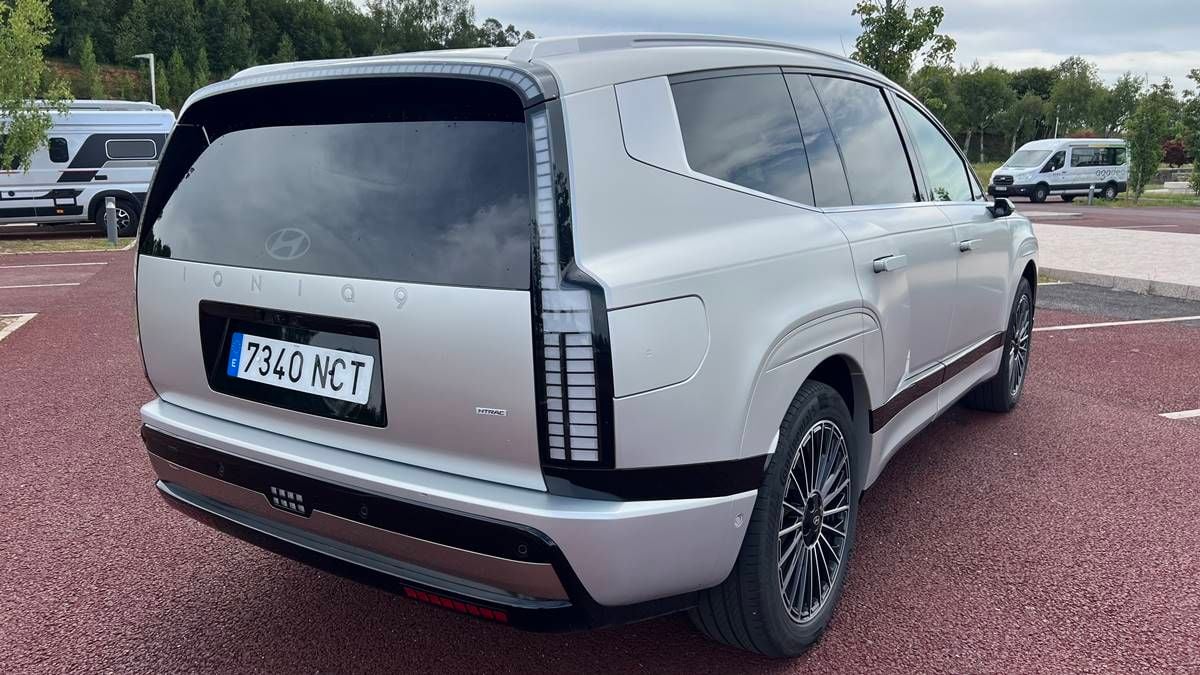 Hyundai Ioniq 9 FCE