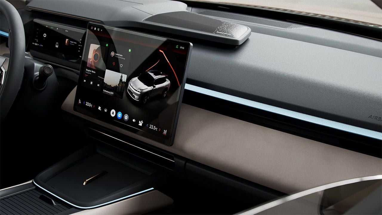 Lynk & Co 08, el híbrido enchufable con más autonomía eléctrica en Europa abre pedidos en España a este precio