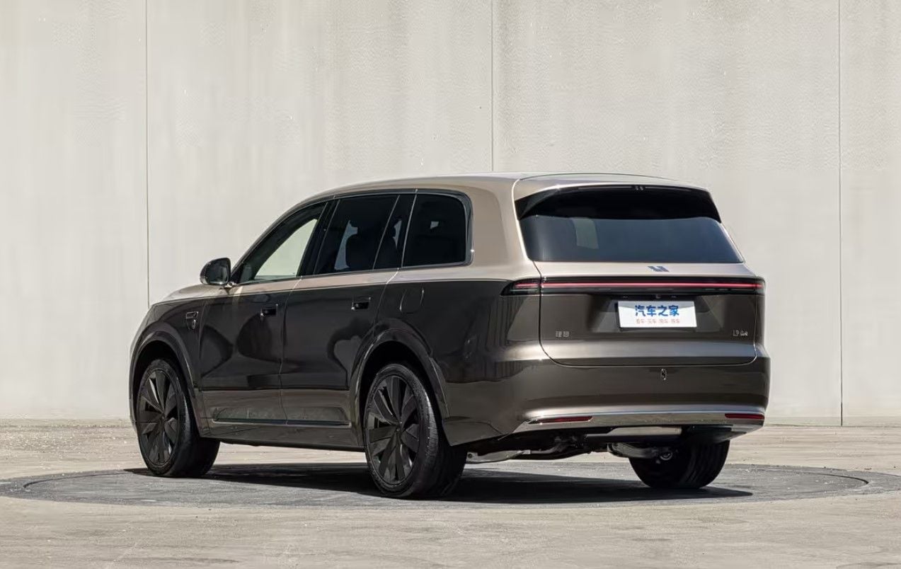 El terror de los premium alemanes ya está a la venta en China: eléctrico con extensor de autonomía, 420 km eléctricos y carga del 10 al 80% en 10 minutos