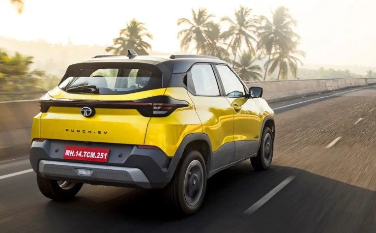 300 km de autonomía reales con solo 40 kWk: el pequeño coche eléctrico de Tata sorprende por su eficiencia