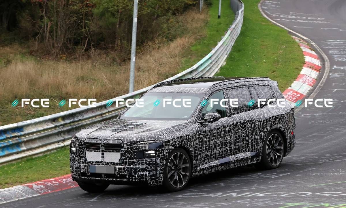BMW iX7