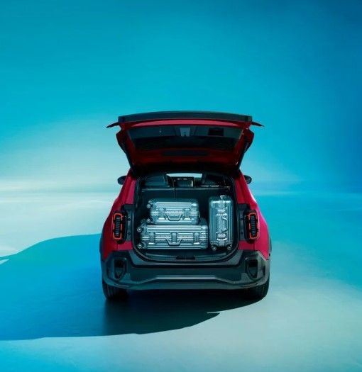 El Renault 4 baja de precio, mejora su equipamiento y añade batería LFP