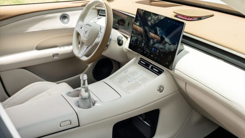 Este SUV eléctrico se renueva con versión eléctrica, con extensor de autonomía y conducción autónoma
