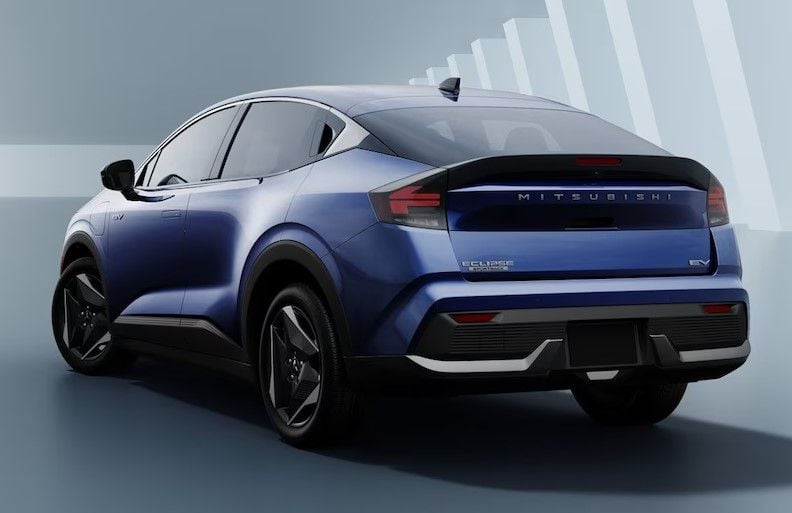 Mitsubishi presenta el Eclipse Sportback, un Nissan Leaf con otro emblema