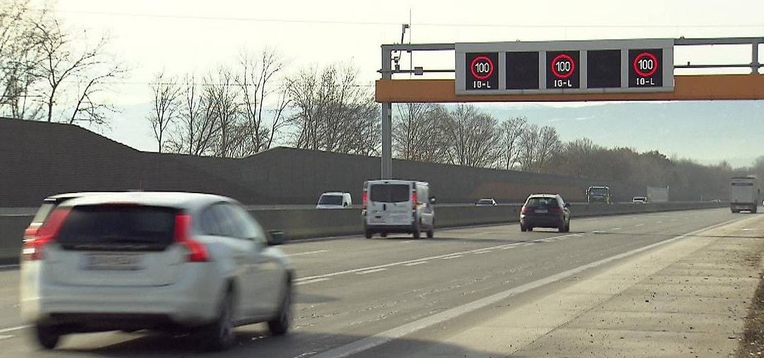 Austria limita la velocidad en las autovías a 100 km/h por las emisiones, pero los coches eléctricos pueden circular a 130 km/h