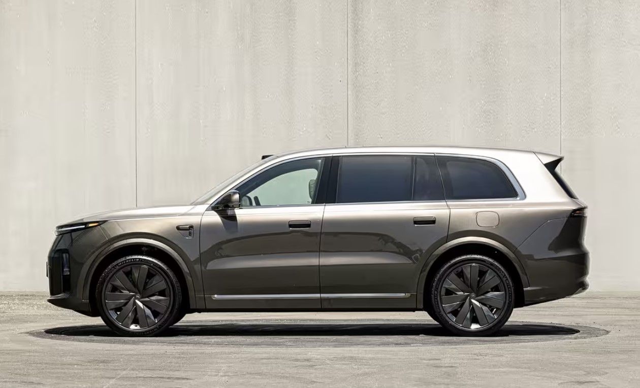 El terror de los premium alemanes ya está a la venta en China: eléctrico con extensor de autonomía, 420 km eléctricos y carga del 10 al 80% en 10 minutos